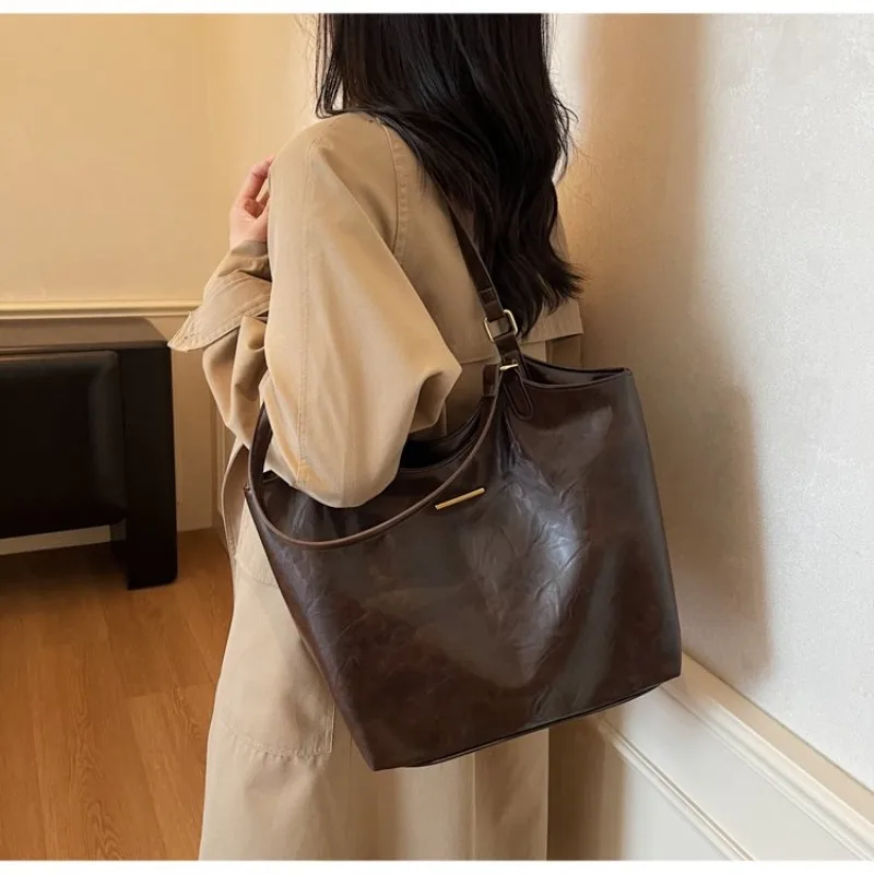 Luxury All-In-One Designer Dia - مراجعة Luxury Lifestyle Handbags وسعره