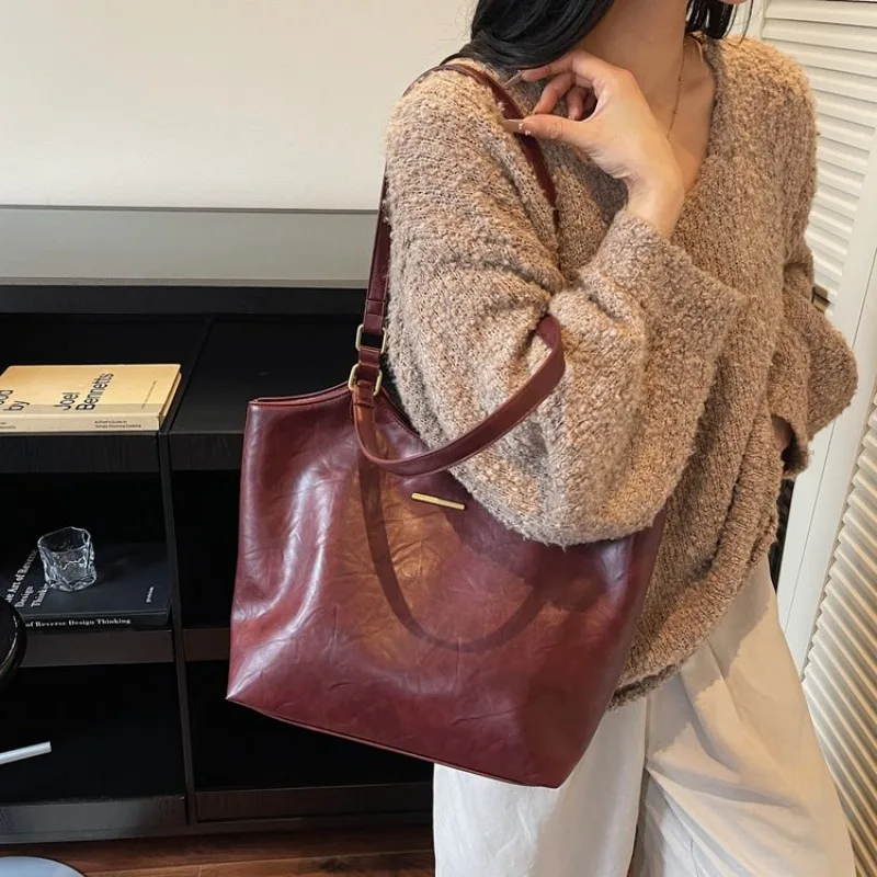 Luxury All-In-One Designer Dia - مراجعة Luxury Lifestyle Handbags وسعره