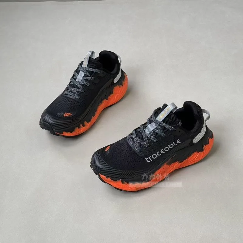 2026 Running Shoes For Unisex  - مراجعة Luxury Lifestyle Brands وسعره