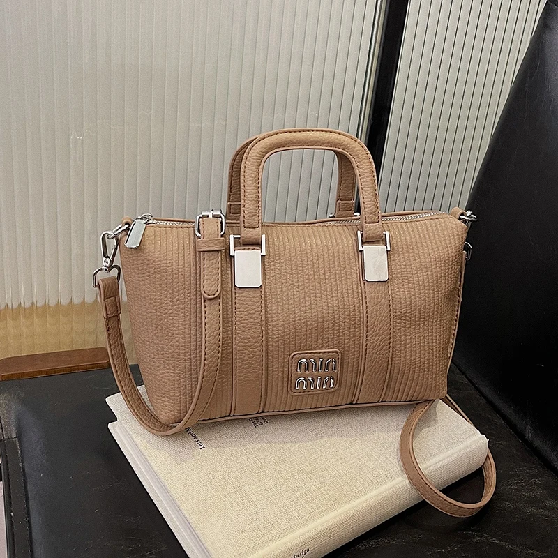 Women Luxury Elegant Leather F - مراجعة Luxury Lifestyle Handbags وسعره