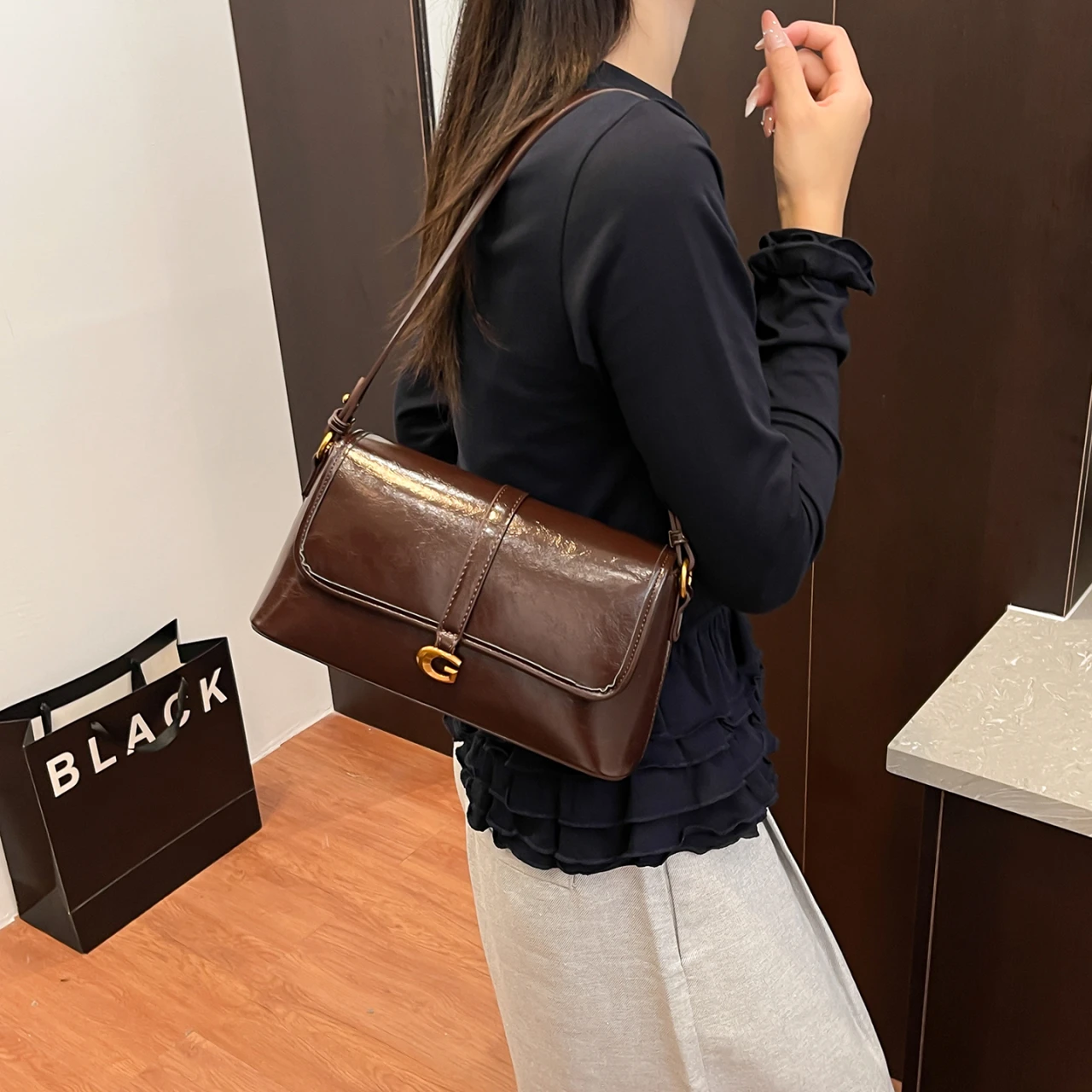 Women Luxury High End Leather  - مراجعة Luxury Lifestyle Handbags وسعره