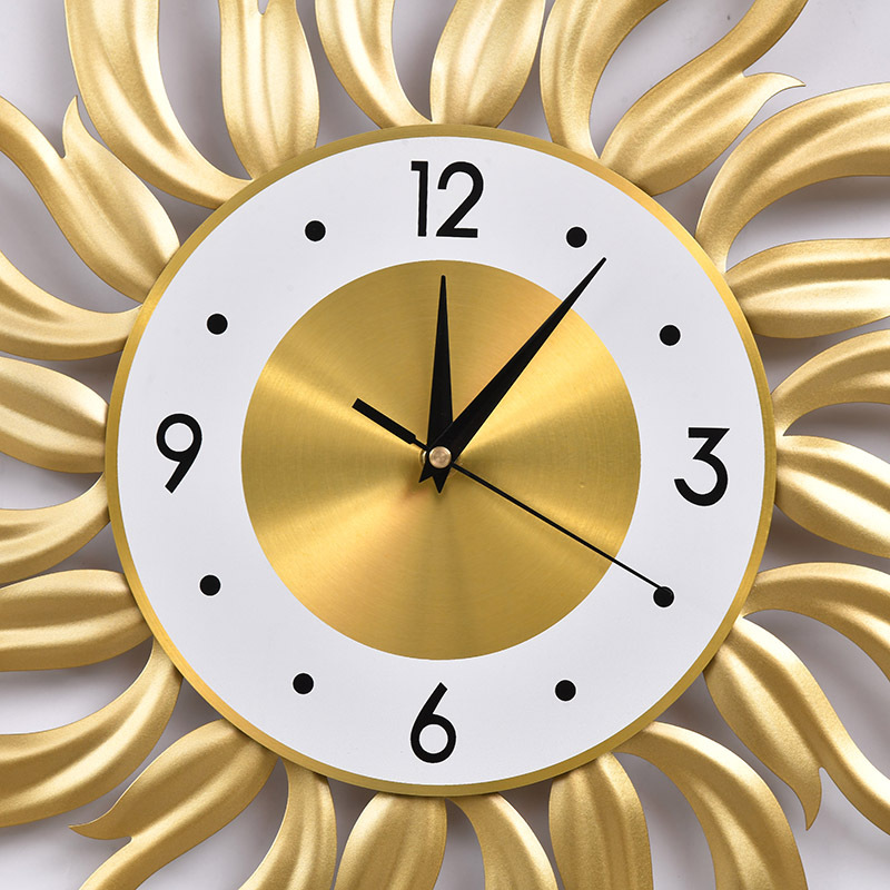 Nordic Gold Wall Clock Living  - مراجعة Luxury Lifestyle Watches وسعره