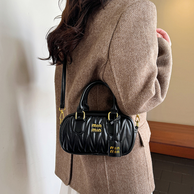Women Luxury Elegant Leather F - مراجعة Luxury Lifestyle Handbags وسعره