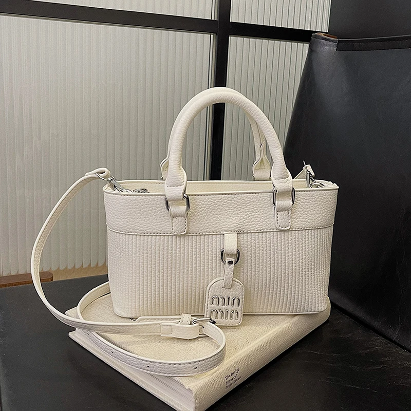Luxury Women High End Leather  - مراجعة Luxury Lifestyle Handbags وسعره